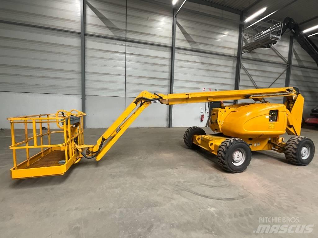 JLG 600 AJ Karos emelők
