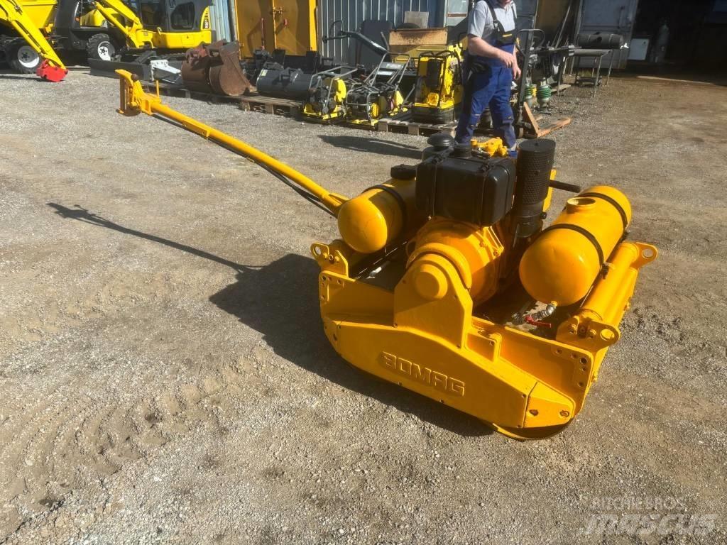 Bomag BW 75 S Ikerdobos hengerek