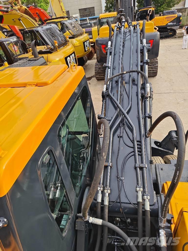 Hyundai R210W-9T Lánctalpas kotrók