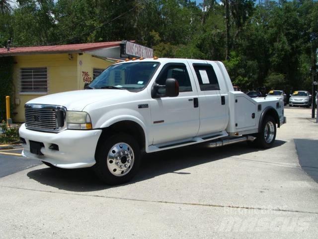 Ford F550 Platós / Ponyvás teherautók