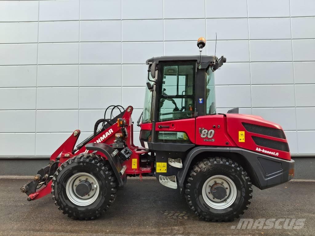 Yanmar V 80 Gumikerekes homlokrakodók