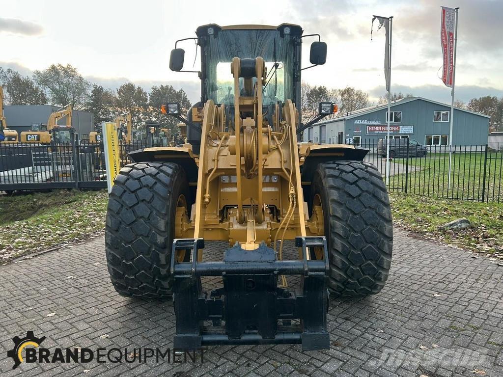 CAT 938K Gumikerekes homlokrakodók