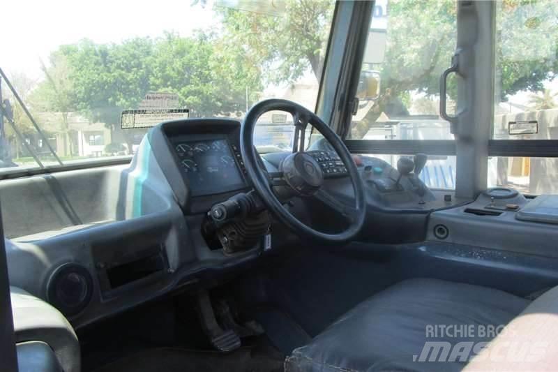 Bell B20D Tartályos teherautók