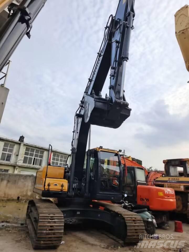 Hyundai 210w-9 Gumikerekes kotrók