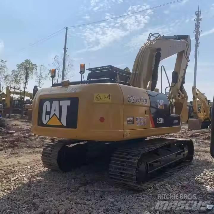 CAT CAT320D Lánctalpas kotrók