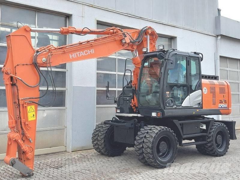 Hitachi ZX 170 W-6 Gumikerekes kotrók