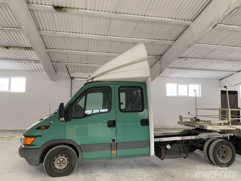 Iveco 3551 Transporterek