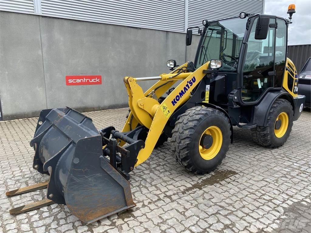 Komatsu WA70M-8EO Univerzális rakodók