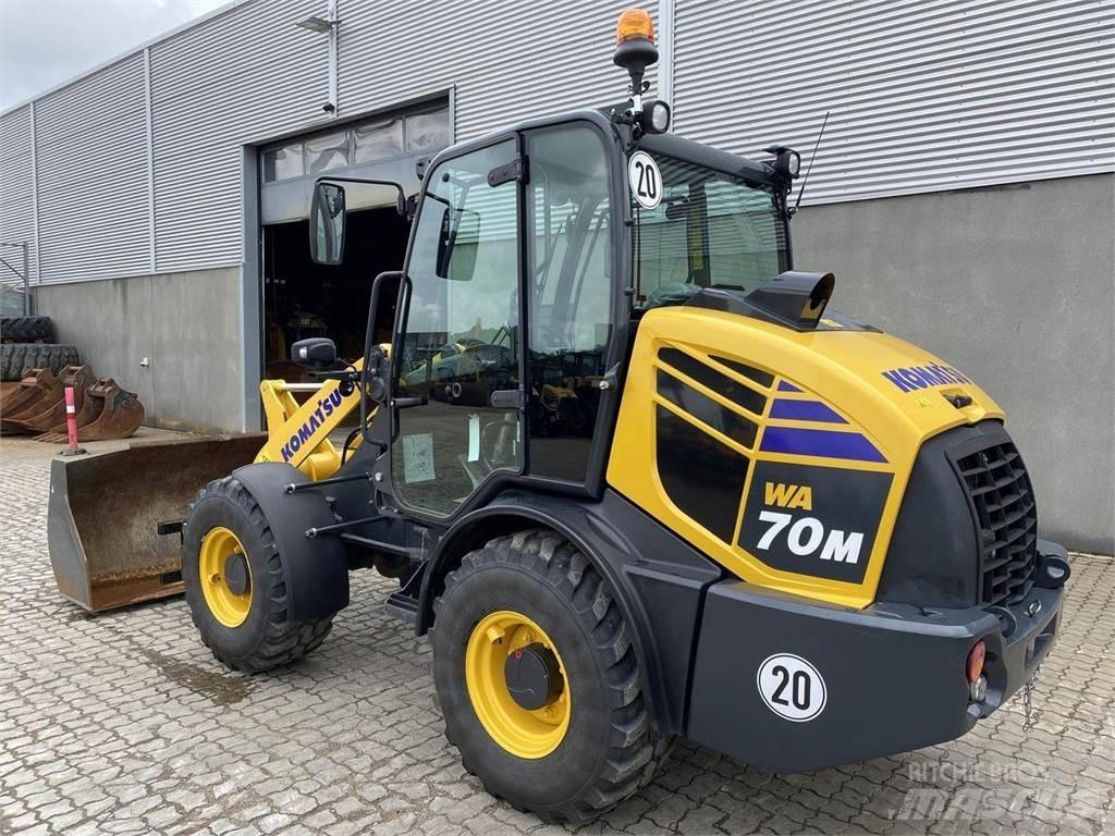Komatsu WA70M-8EO Univerzális rakodók