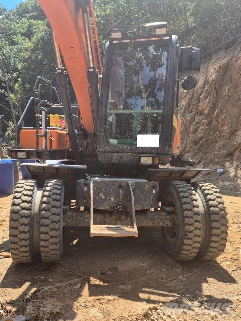 Doorne-Daf DX140W-5 Gumikerekes kotrók
