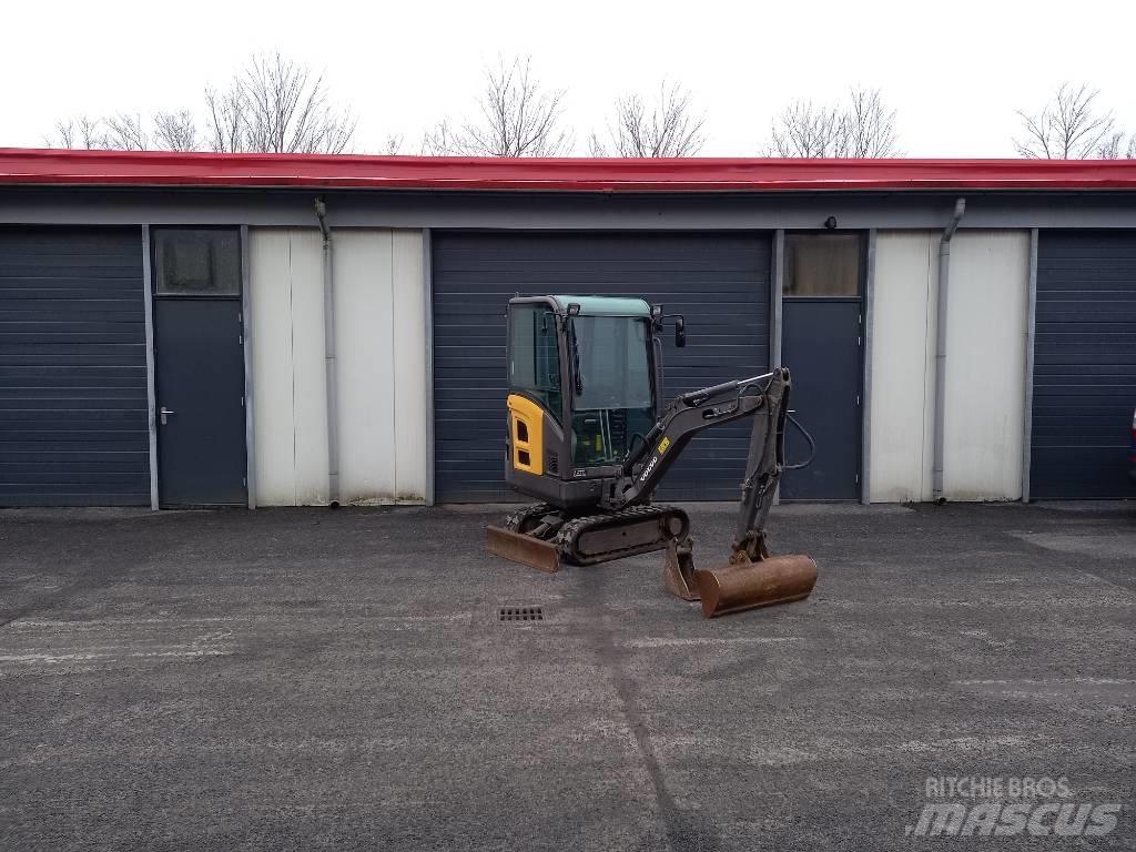 Volvo EC 15 Mini kotrók < 7t