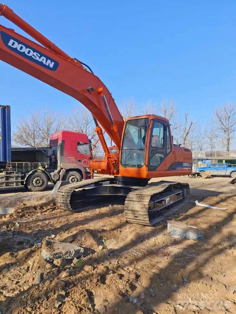 Doosan DH225LC-7 Lánctalpas kotrók