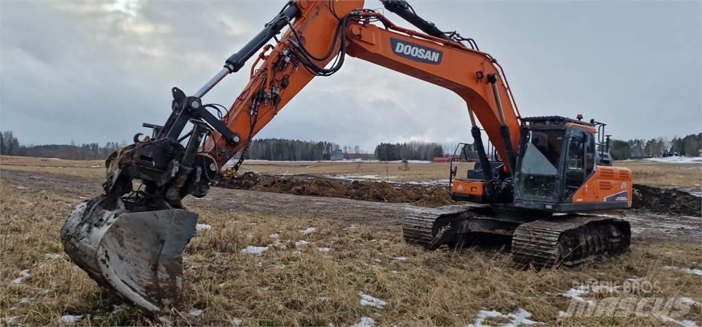 Doosan DX300 LC-5 Lánctalpas kotrók