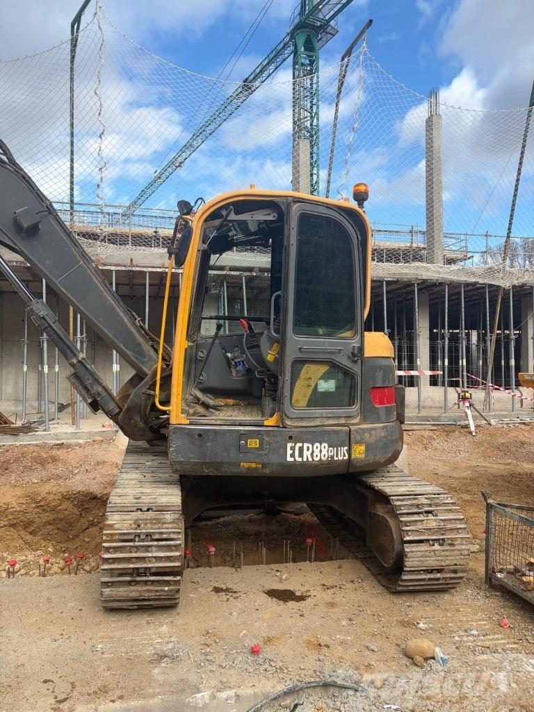 Volvo ECR 88 PLUS Közepes (midi) kotrók 7 t - 12 t