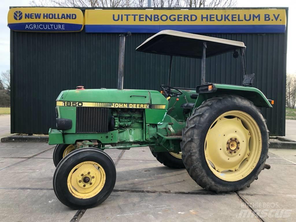 John Deere 1850 Traktorok