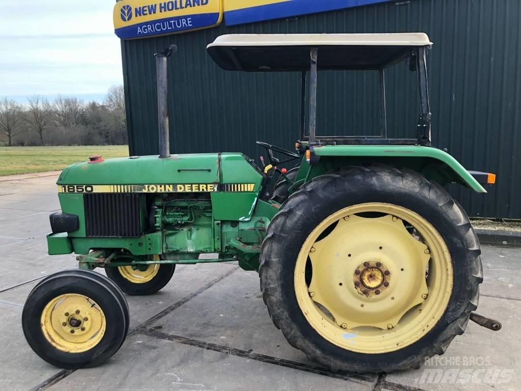 John Deere 1850 Traktorok