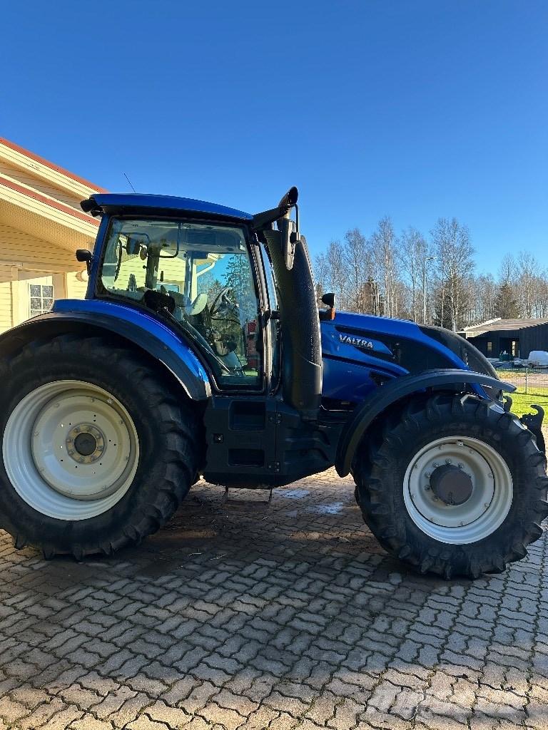 Valtra T234 VERSU Traktorok