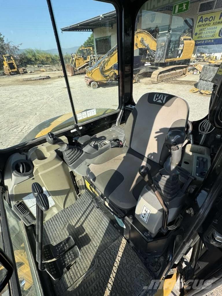 CAT 305 C CR Mini kotrók < 7t