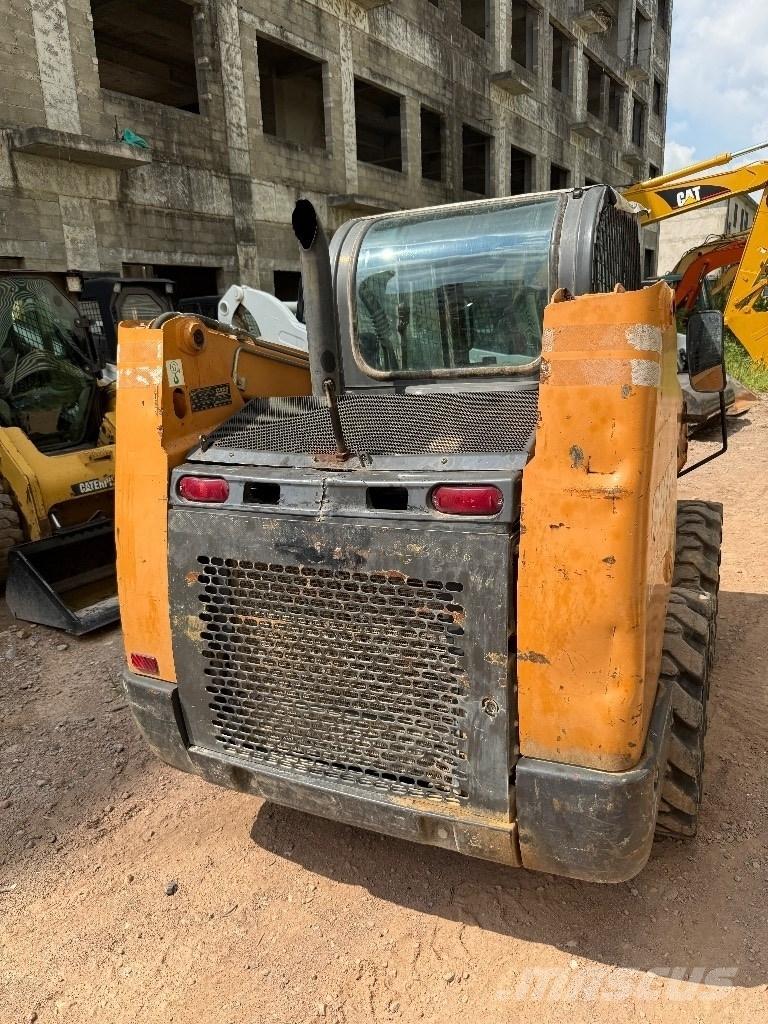 CASE SR 175 Kompaktrakodók