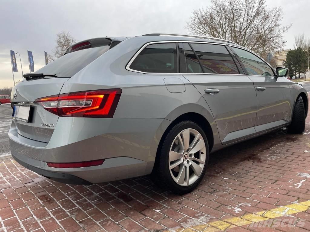 Skoda Superb Kistehergépjárművek
