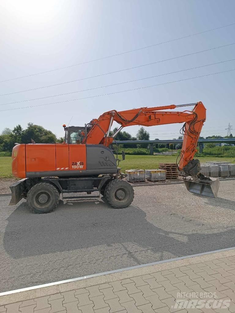 Hitachi ZX 190 W-3 Gumikerekes kotrók