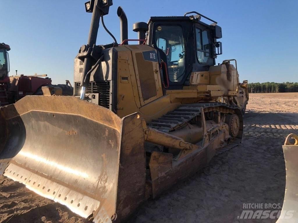 CAT D 7 E lánctalpas dózerek