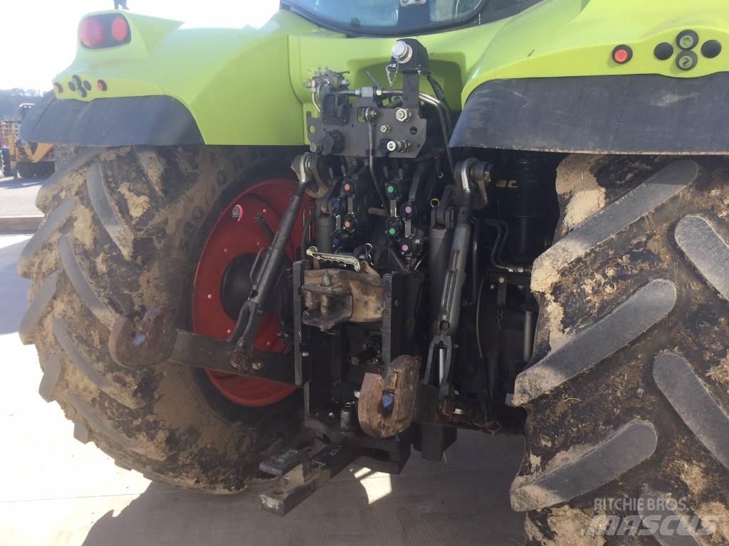CLAAS ARION 620 Traktorok