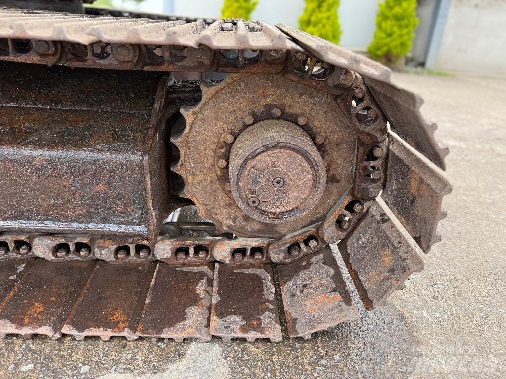 JCB JZ70 Közepes (midi) kotrók 7 t - 12 t