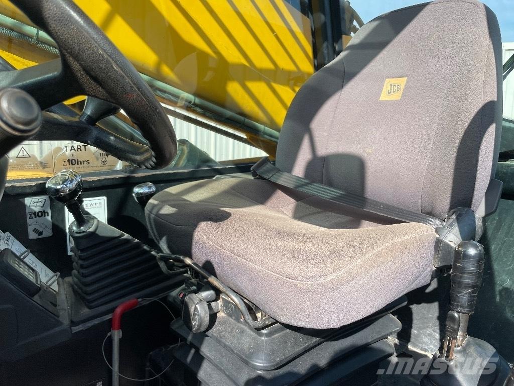 JCB 540-140 Hi Viz Teleszkópos rakodók
