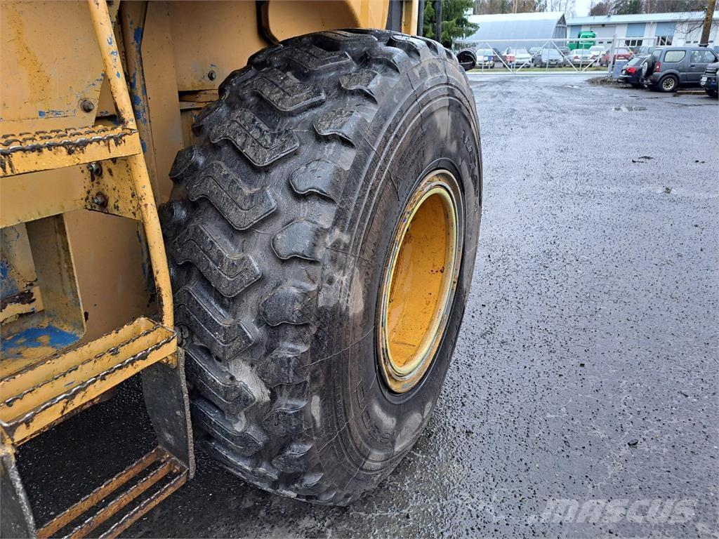CAT 924G-4x4 Gumikerekes homlokrakodók