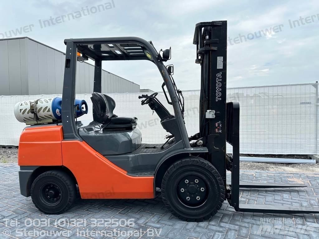 Toyota 02-8FGJF35 Gázüzemű targoncák
