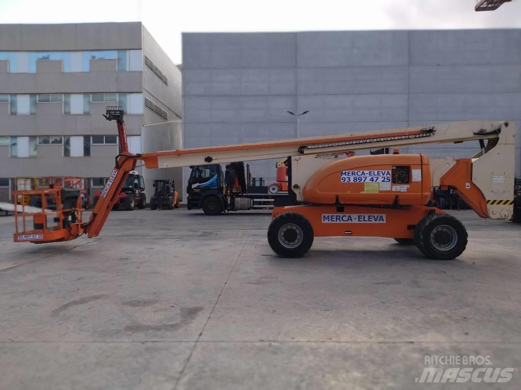 JLG 800 AJ Karos emelők