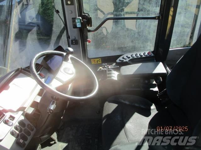 Komatsu WA 380 Gumikerekes homlokrakodók