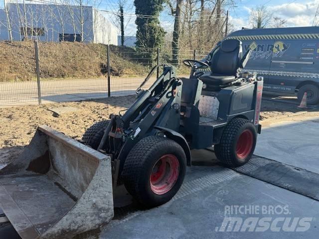 Knikmops KM 130 Mini homlokrakodók