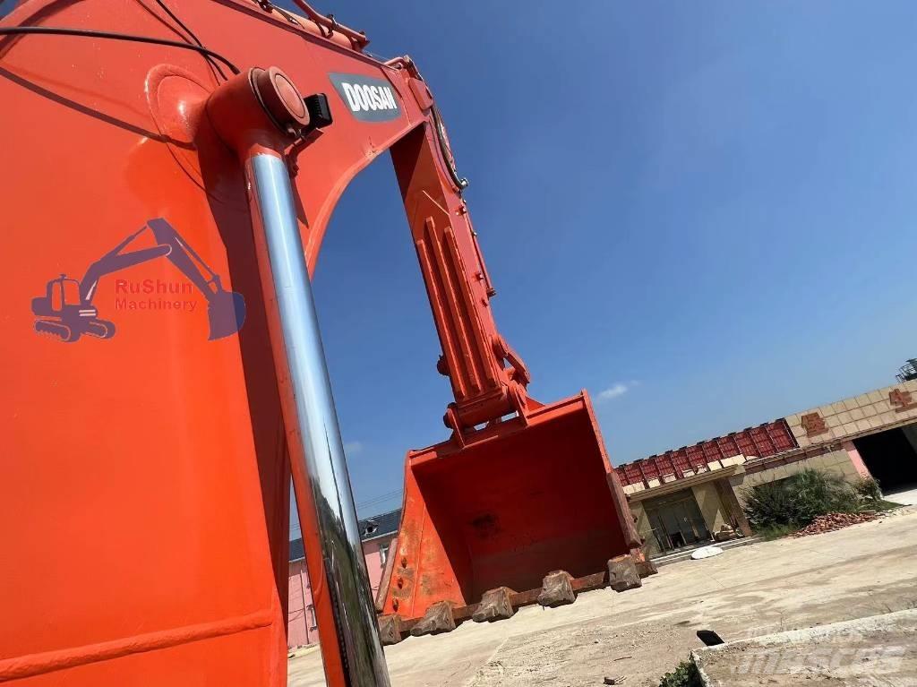 Doosan DH420 Lánctalpas kotrók