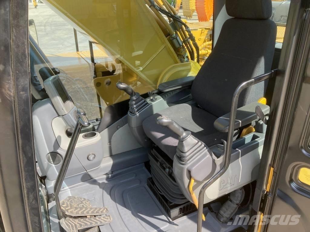 CAT 330 D L Lánctalpas kotrók