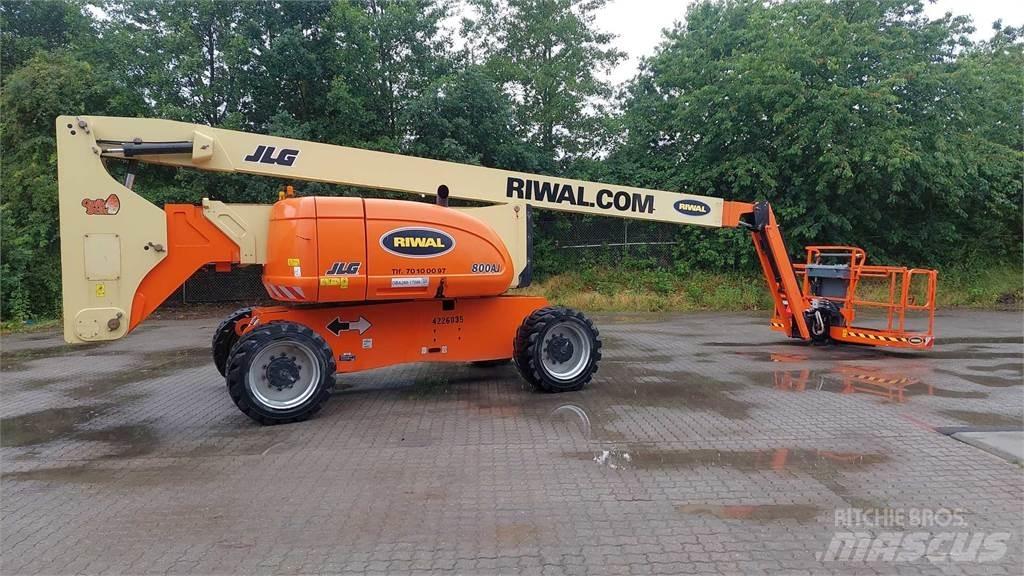 JLG 800AJ Karos emelők