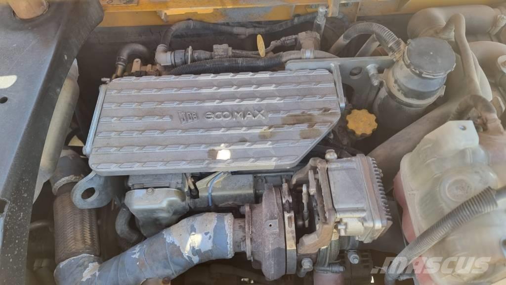 JCB JS 220 Plus Lánctalpas kotrók