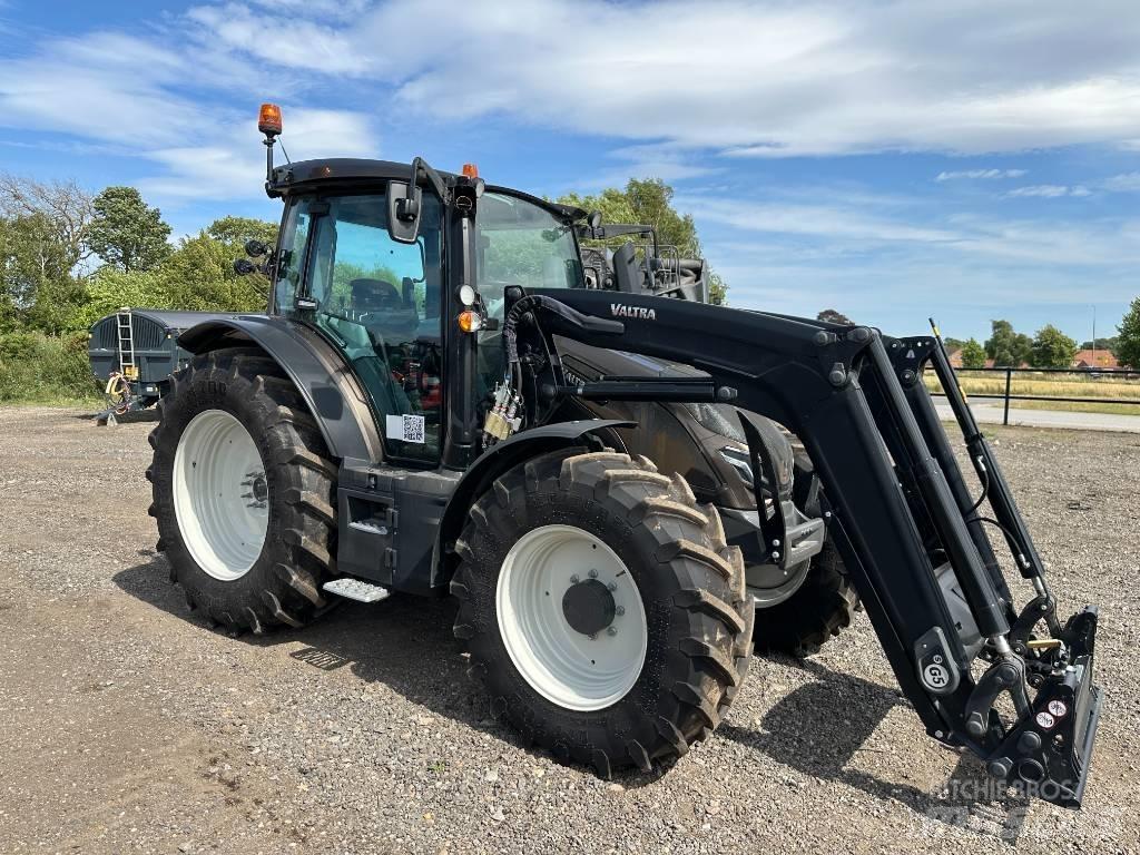 Valtra G 135 A Traktorok