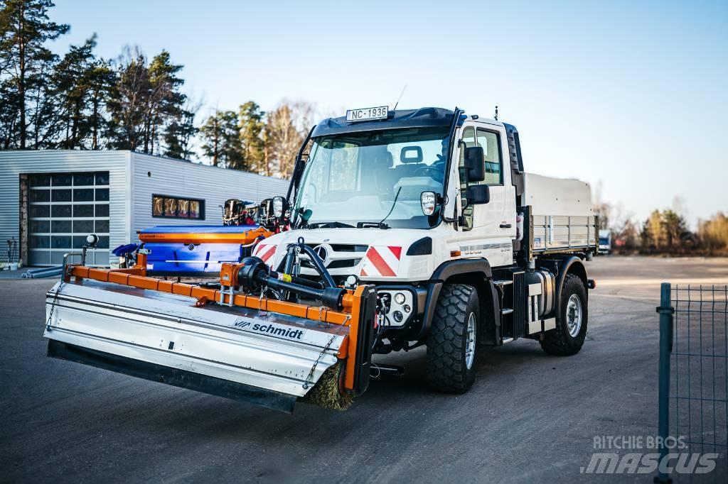 Unimog U 318 Utcaseprő teherautók