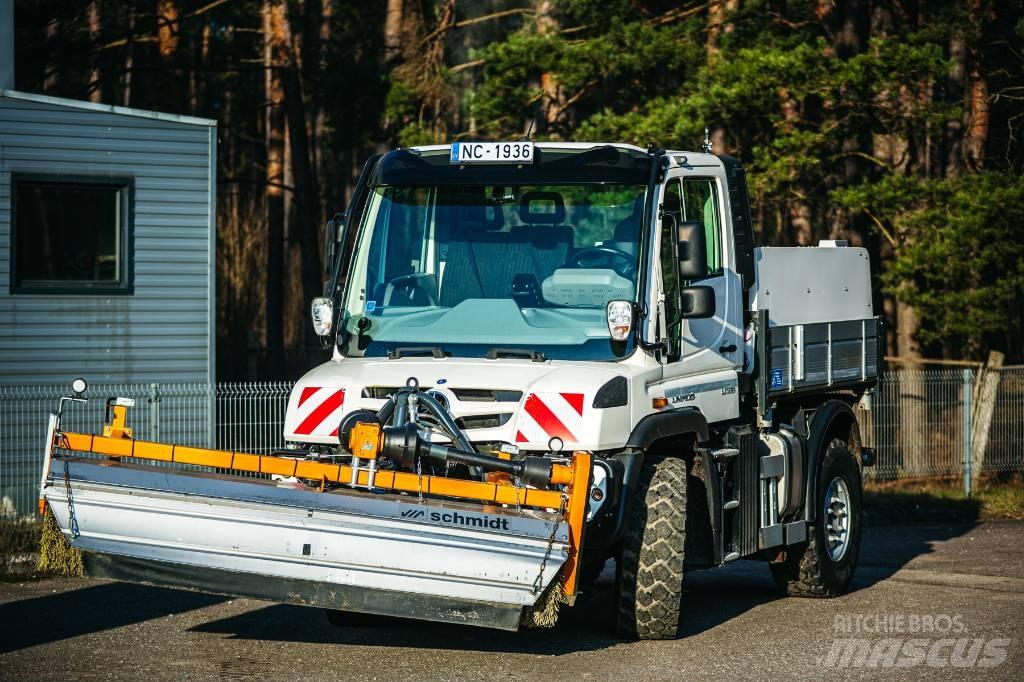 Unimog U 318 Utcaseprő teherautók