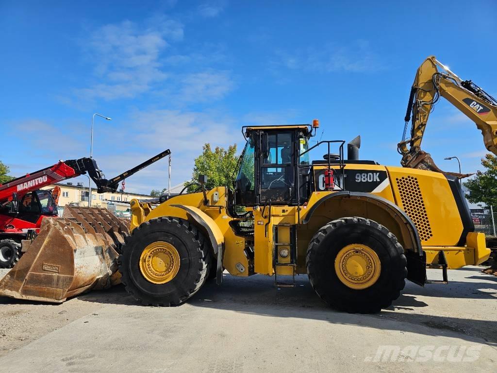 CAT 980 K Gumikerekes homlokrakodók