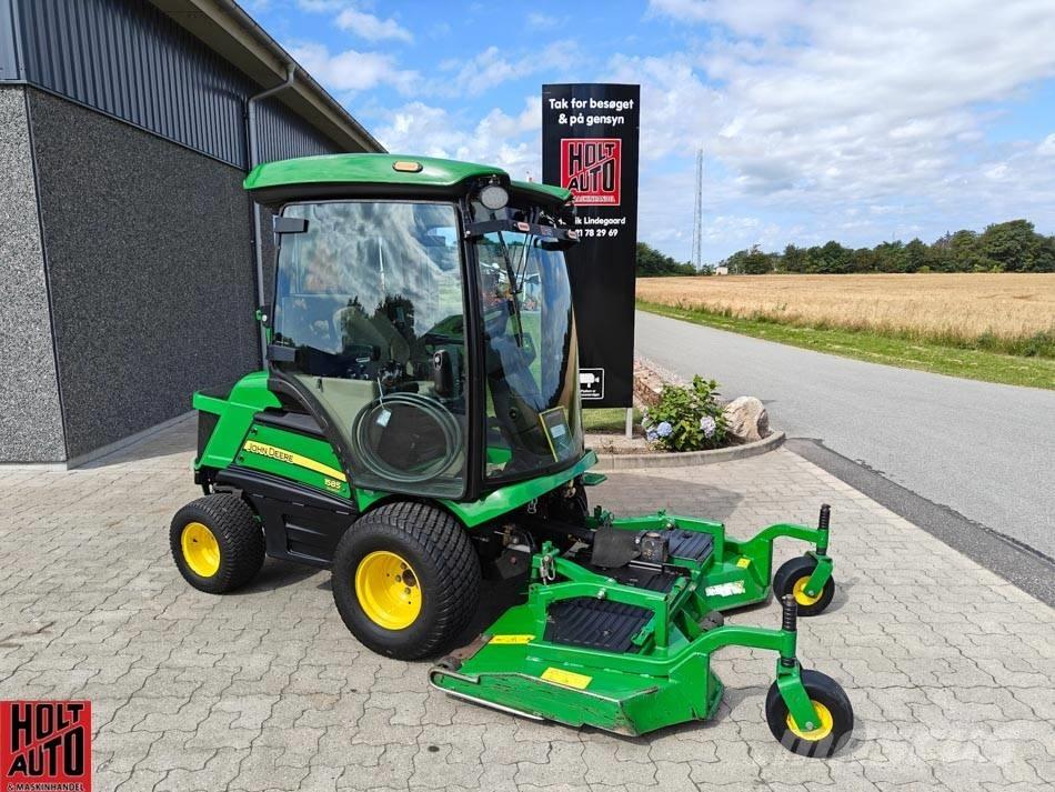 John Deere 1585 Ráülős fűnyírók