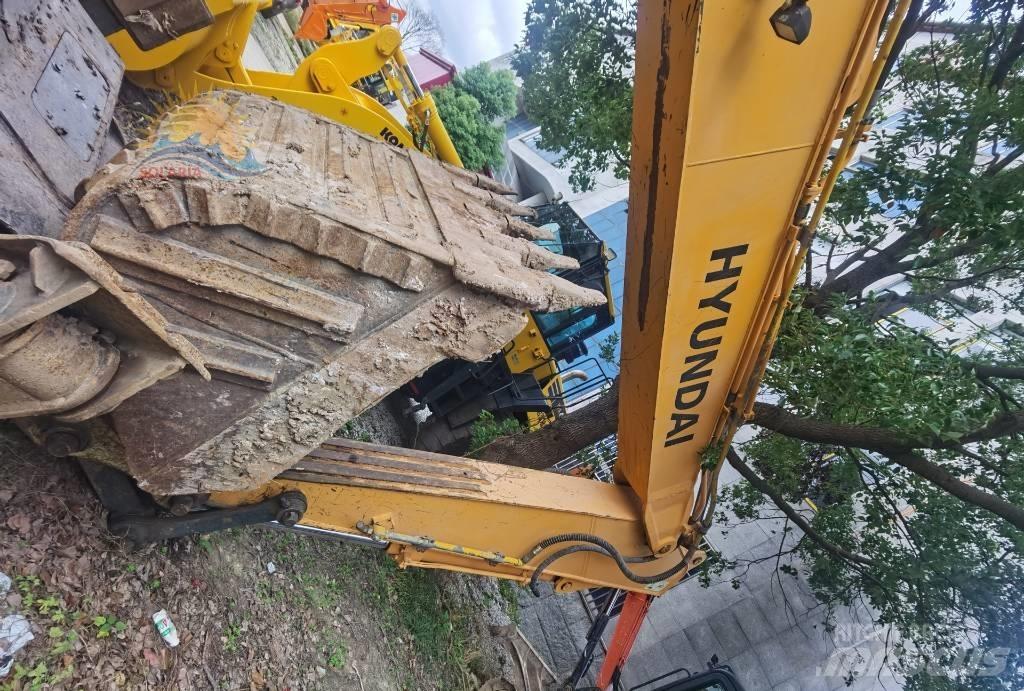 Hyundai R210W-9 Gumikerekes kotrók