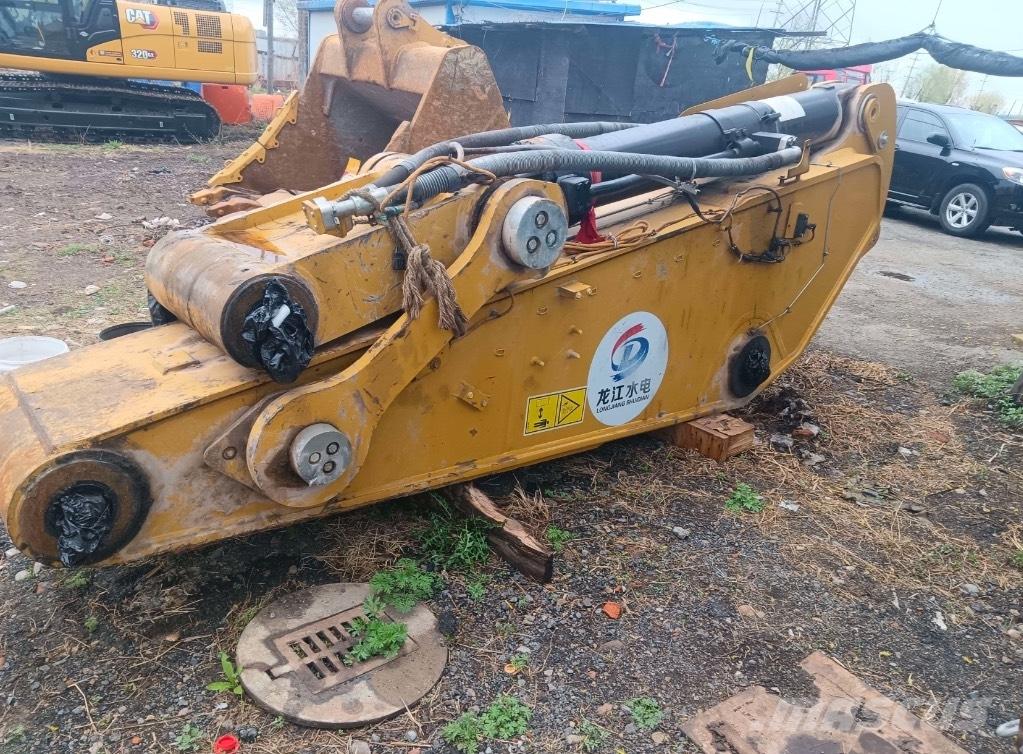 CAT 395 Lánctalpas kotrók
