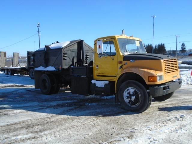 International 4900 Betonkeverők/Betonpumpák
