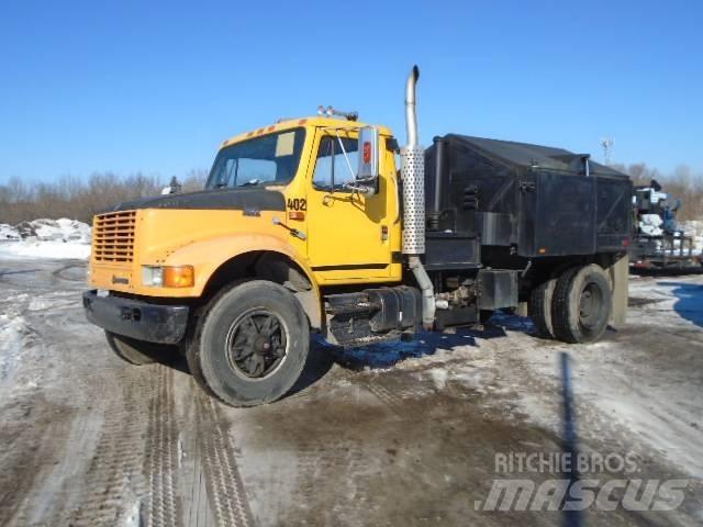 International 4900 Betonkeverők/Betonpumpák