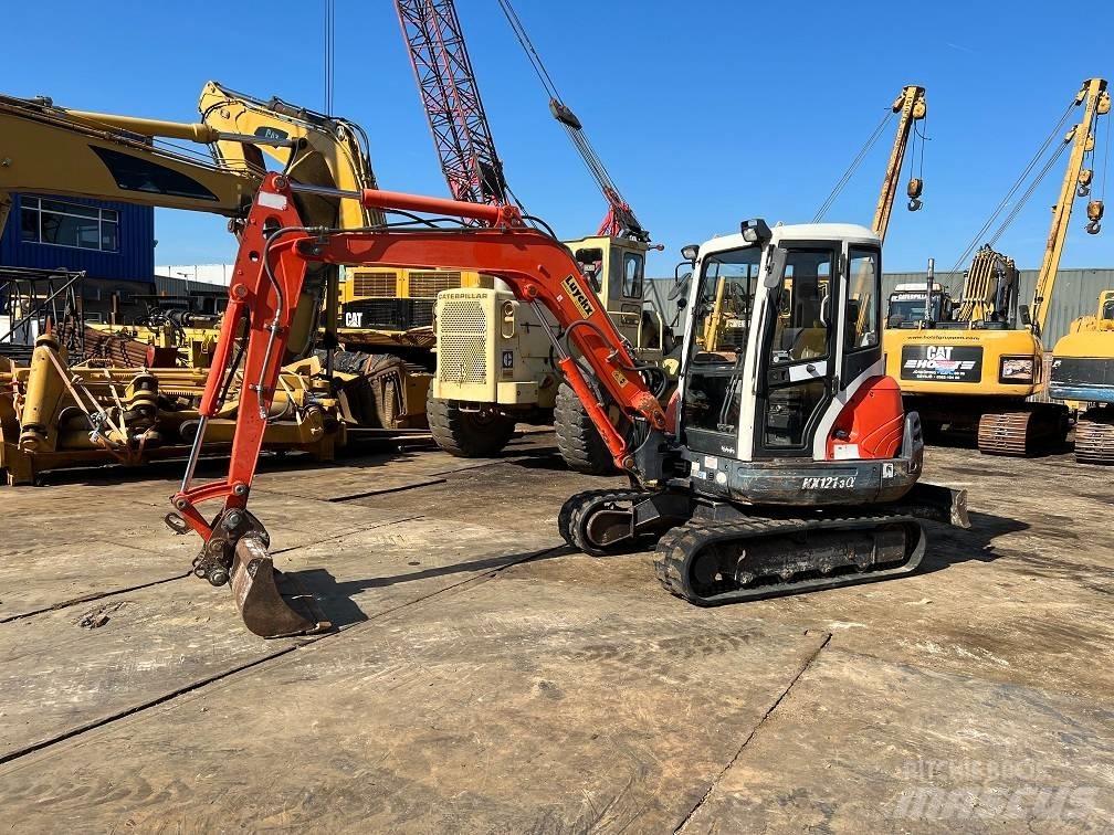 Kubota KX 121-3 Mini kotrók < 7t