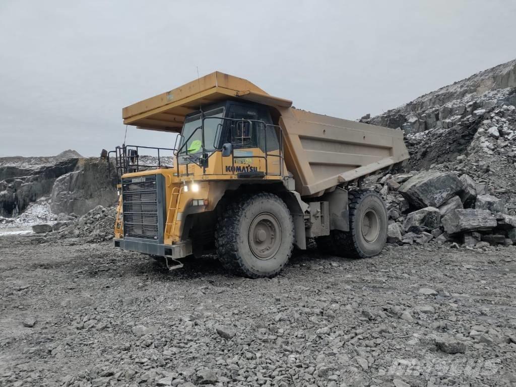 Komatsu HD605-7 Nehézdömper