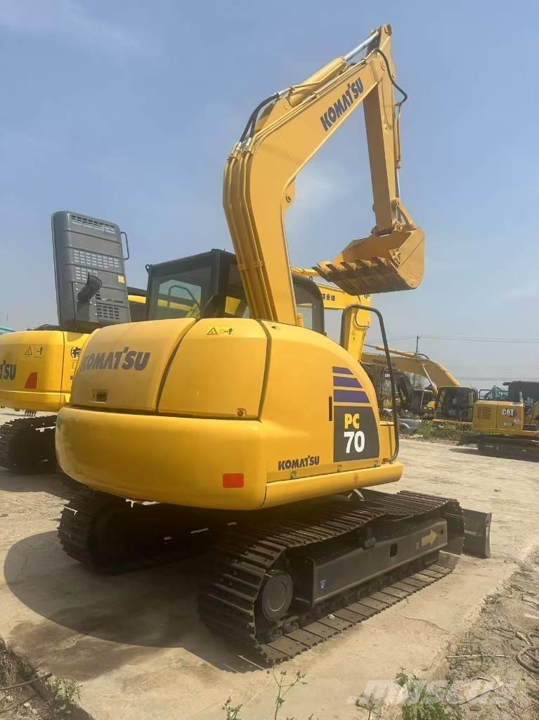 Komatsu PC 70 Lánctalpas kotrók